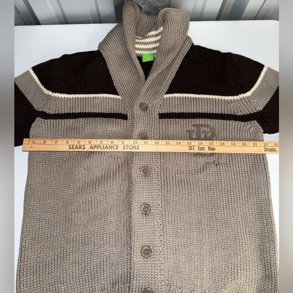 BOSS by Hugo Boss men's 100% Virgin Wool cardigan sweater Size L (Defective)